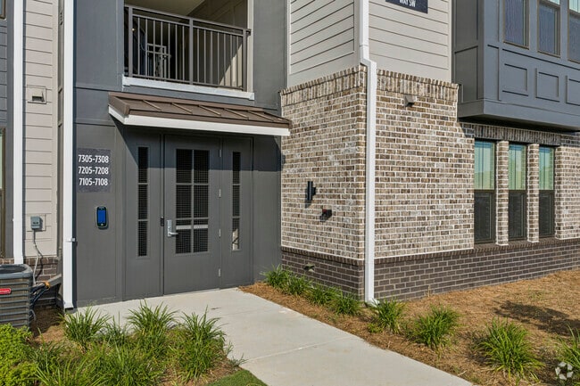 Building Entrance - The Canter