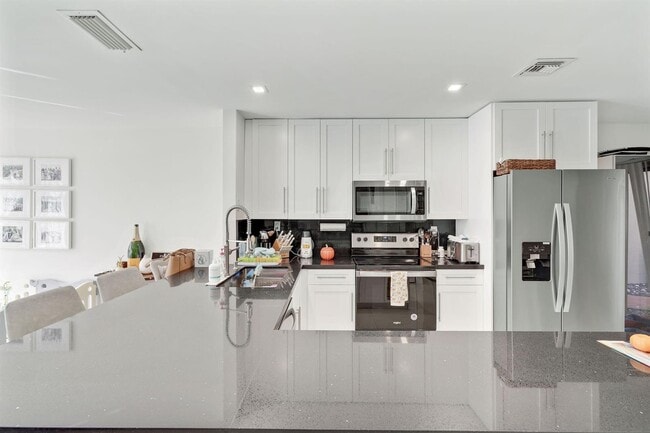 Photo - 3961 Adra Ave