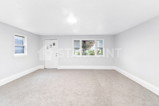 Photo - 2631 Northwestern Pkwy