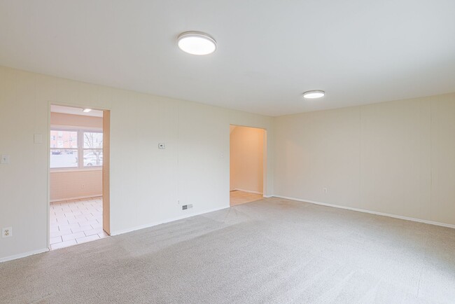 Photo - Spacious 3bdrm 1bath Home in Quiet Community