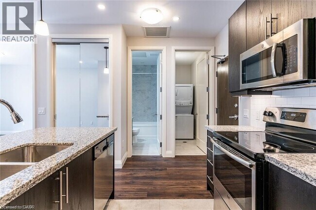 Photo - 118 King St E Unit 311