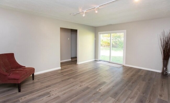 Photo - 9030 Reed Rd