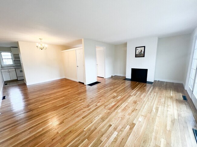 Photo - 11 Oak St Unit 42