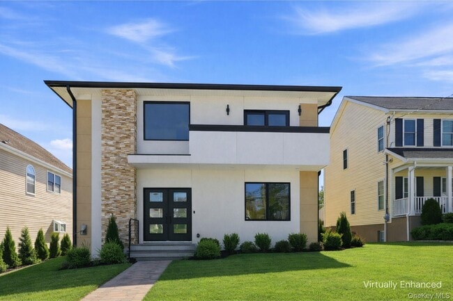 Photo - 31 Gedney Way