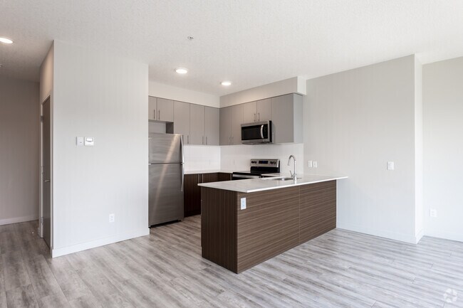 2BR, 2BA - 781SF - David - Kitchen - Le Louvre Residences