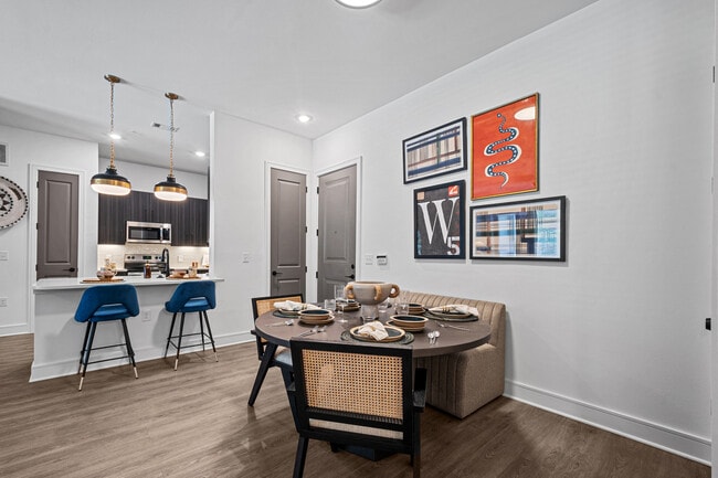 Photo - The Wren Mercer Crossing