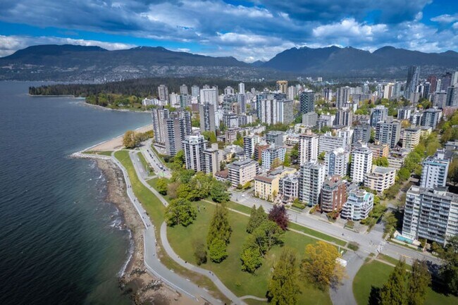 Photo - Stephen Court