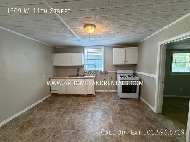 Photo - 1309 W 11th St