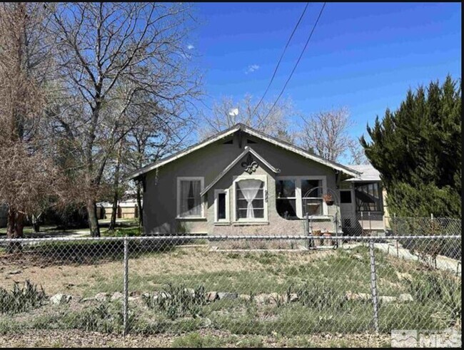 Building Photo - 955 Grinnel Ave Rental