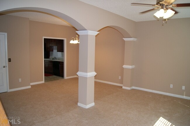 Photo - 848 Commerce Blvd