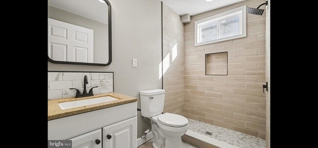 Photo - 26 N West St