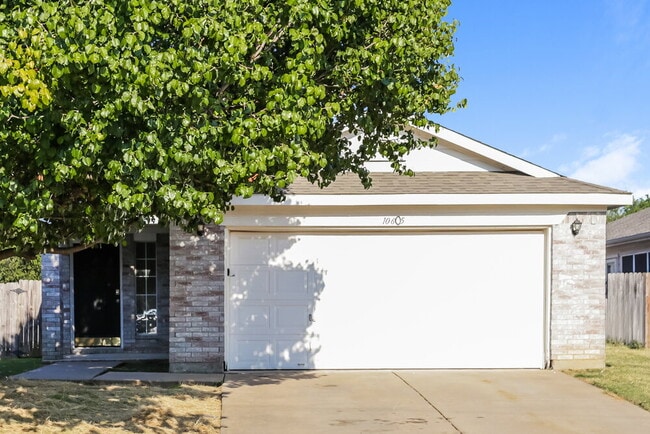 Building Photo - 10605 Towerwood Dr Rental