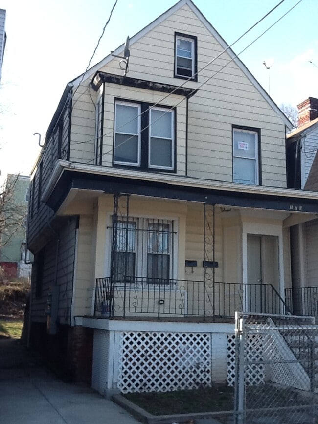 Photo - 171 Milford Ave Apartamentos Unidad 2nd/3rd floor
