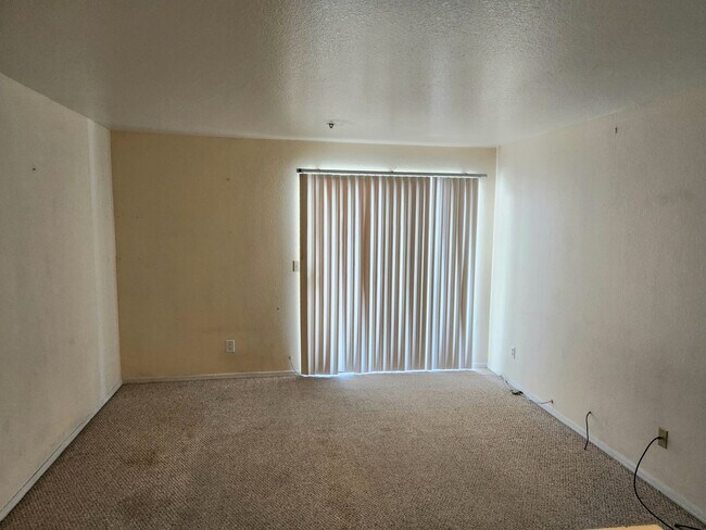 Photo - 3 RD FLOOR CONDO FOR RENT