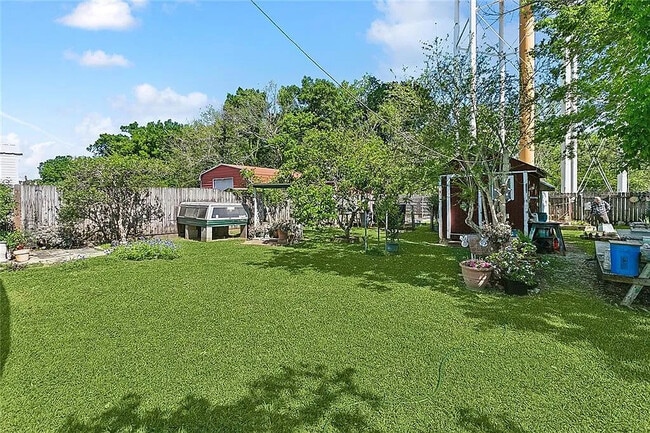 Photo - 108 Cedar Dr