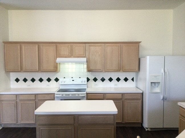 Photo - 300 Trailwood Dr