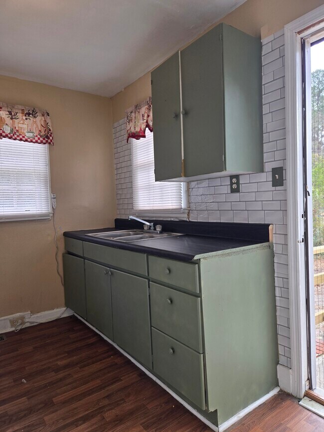 Photo - 2418 Wheeless Rd