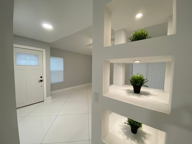 Photo - 2032 Gregory Dr