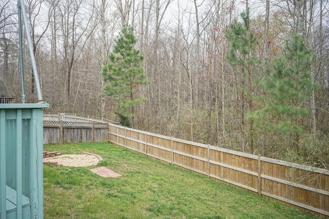 Photo - Amazing 4 BEDROOM HOME IN CLAYTON!