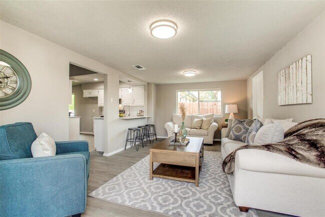 Photo - 2205 Richbrook Dr