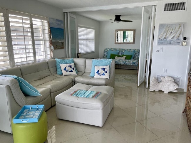 Photo - 745 SE 19th Ave Unit 314