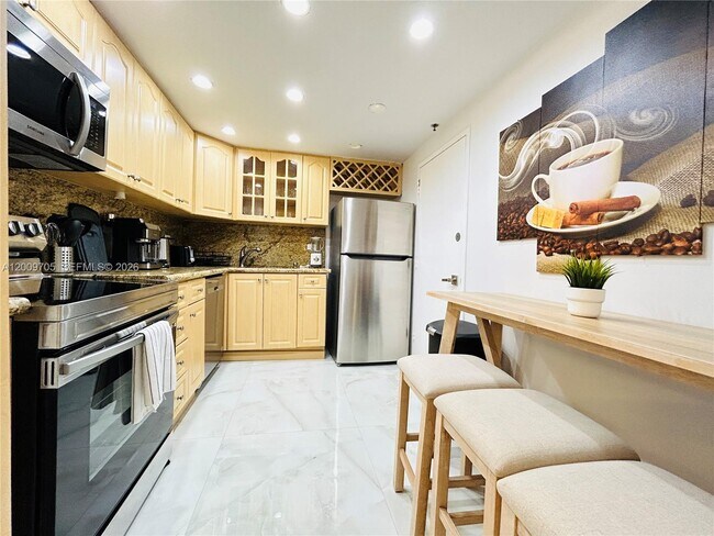 Photo - 6039 Collins Ave Unit 1507