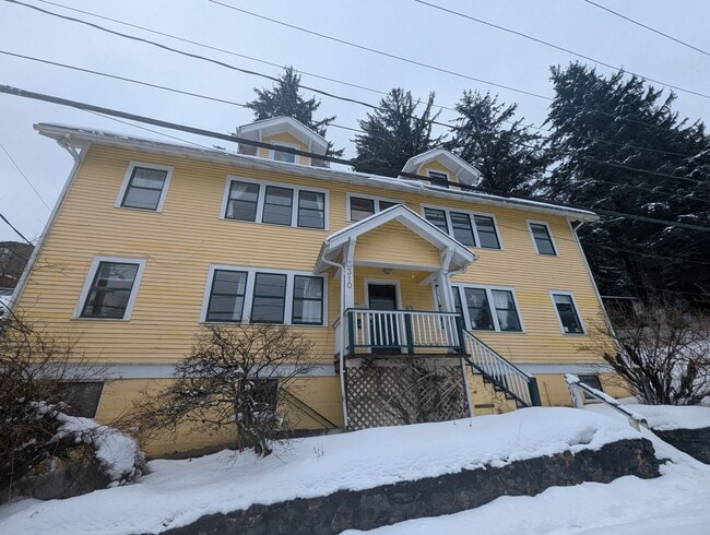 Building Photo - 312 Unit A