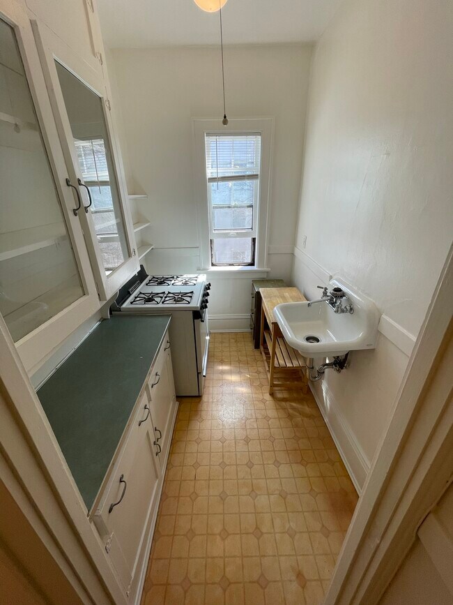 Photo - Mall Apartments