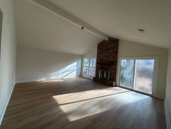 Photo - 70 Brookflower Rd