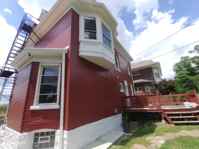Photo - 14 Parkland Pl