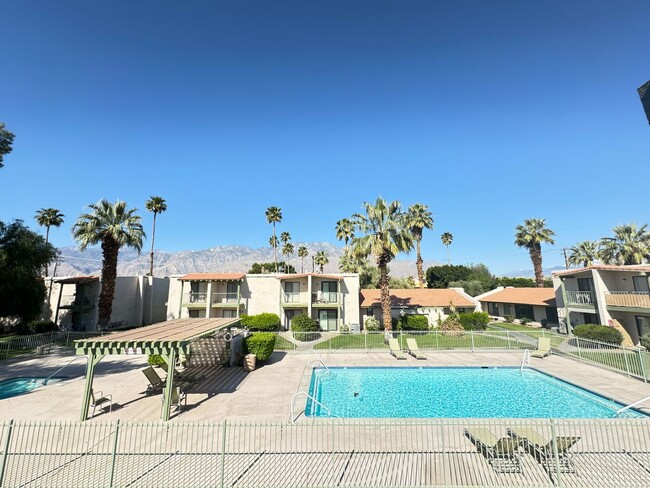 Available Now!! Charming 2 Bed/ 1.5 Bath I... - Available Now!! Charming 2 Bed/ 1.5 Bath I... Rental