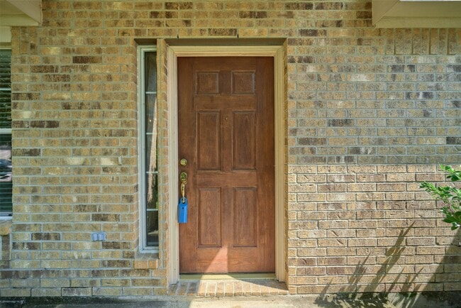 Photo - 6214 Channelbrook Ln