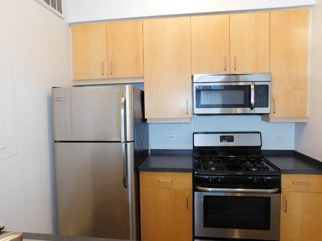 Photo - 939 W Madison St Unit 508