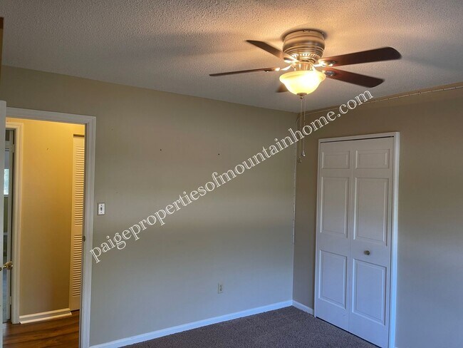 Photo - RANCH STYLE HOME