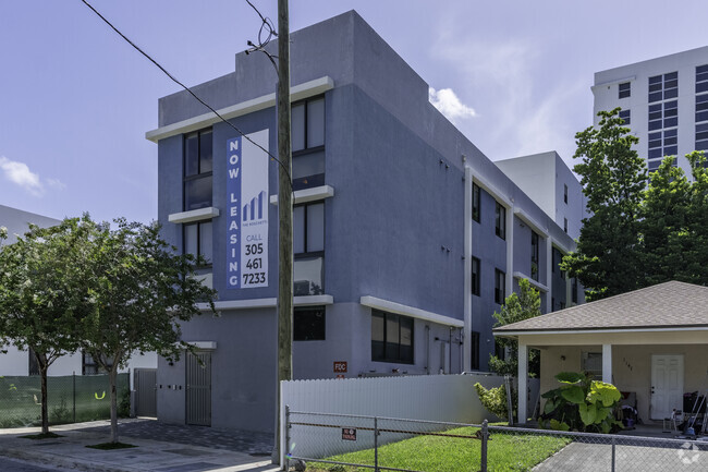 Building Photo - 1159 NW 8 AVE