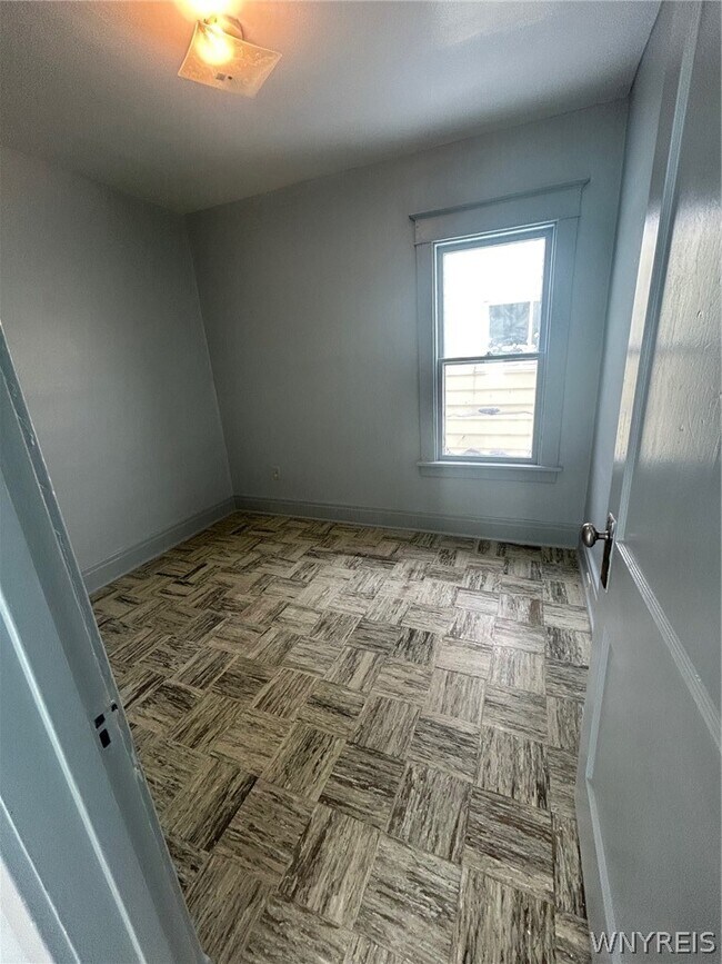 Photo - 74 Philadelphia St