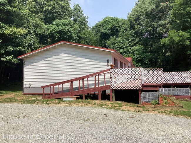 Photo - 3 br, 2 bath House - 159 Cedar Creek Rd