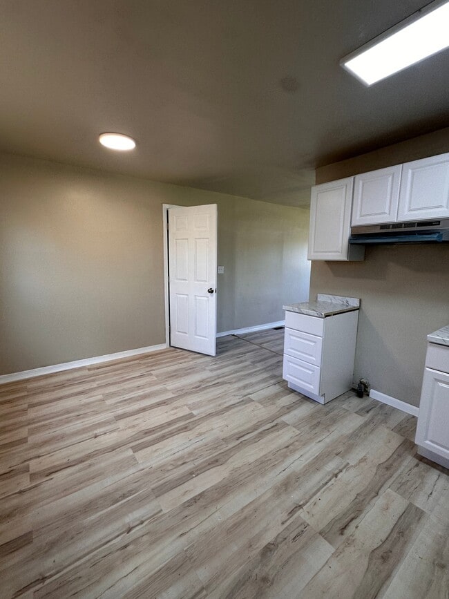 Photo - 4200 Narcissus Dr