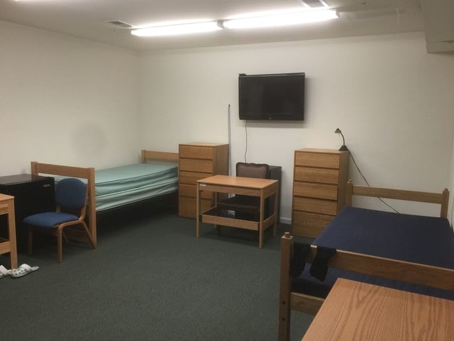 Photo - The INNternationale