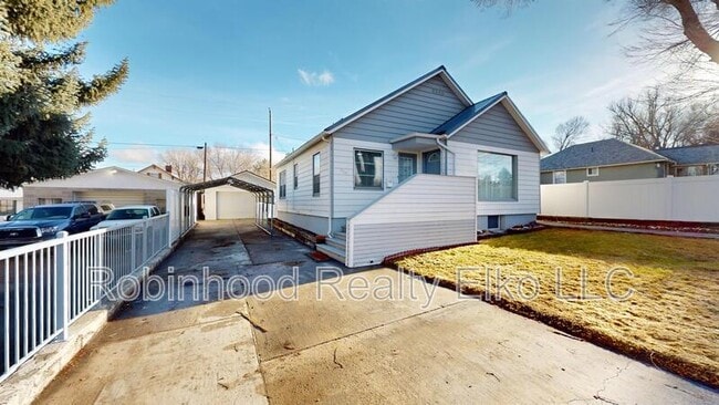 Photo - 454 Cedar St