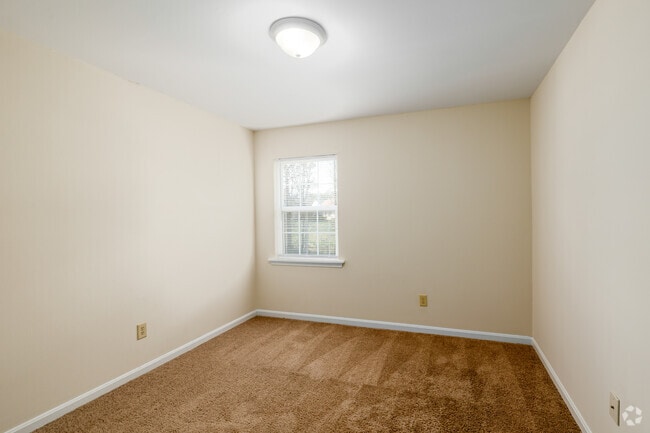 2BR, 1BA - 875SF - Second Bedroom