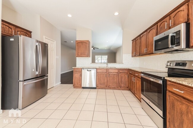 Photo - 729 Mahogany Dr