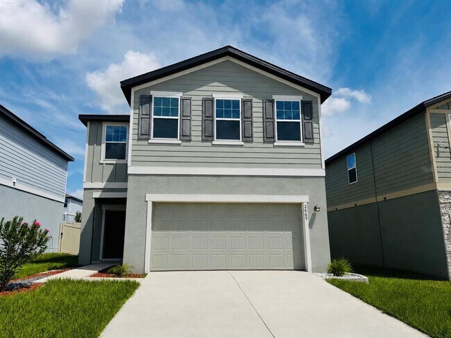 Building Photo - 2669 Buttercup Ave