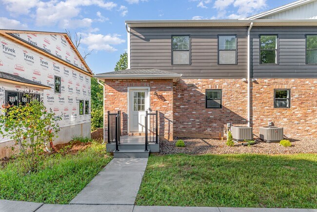 Photo - 154 High Pointe Dr
