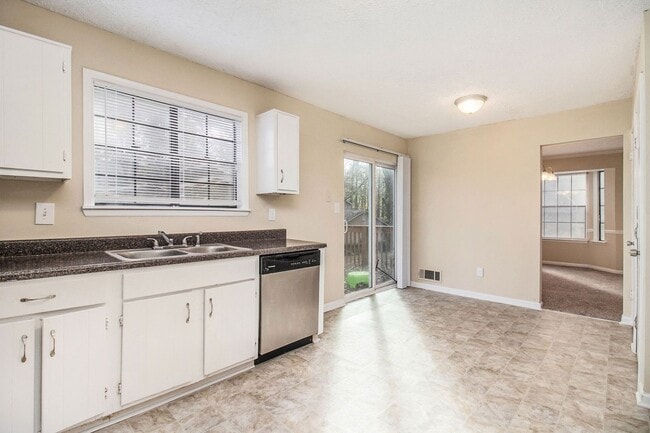 Photo - 4 Bedroom 2.5 Bath Home