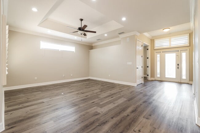 Photo - 616 Omaha St