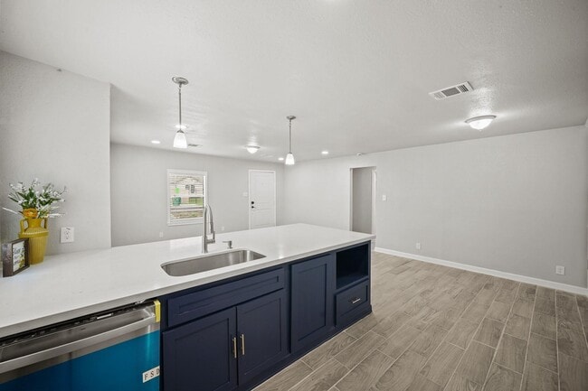 Photo - 3430 Seabrook St
