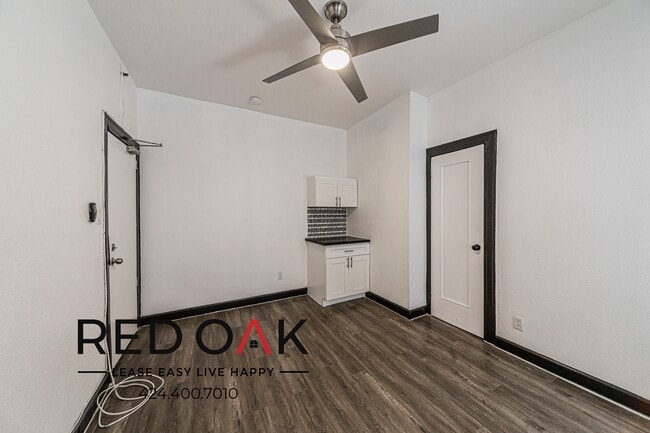 Photo - 5849 Sunset Blvd Unidad 117