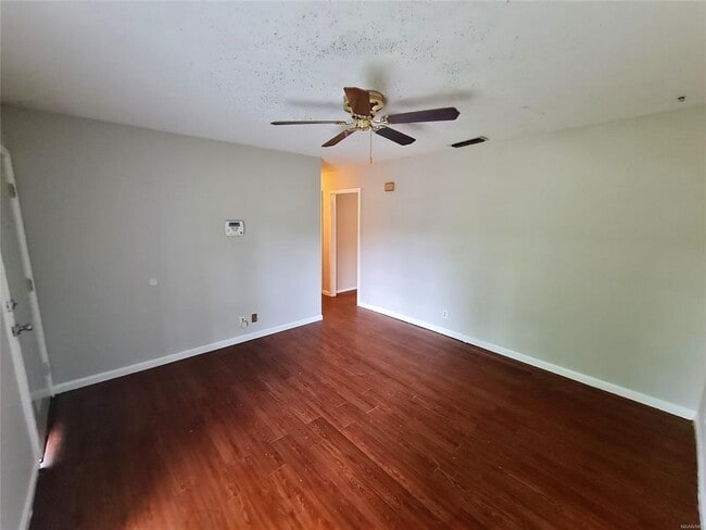 Photo - 516 Lawndale Ln