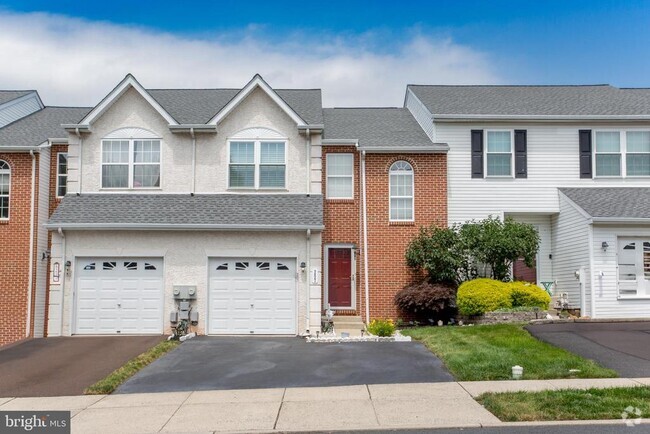 Building Photo - 207 Hampshire Dr Rental